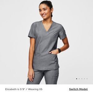 Figs Casma Three Pocket Scrub Top Graphite